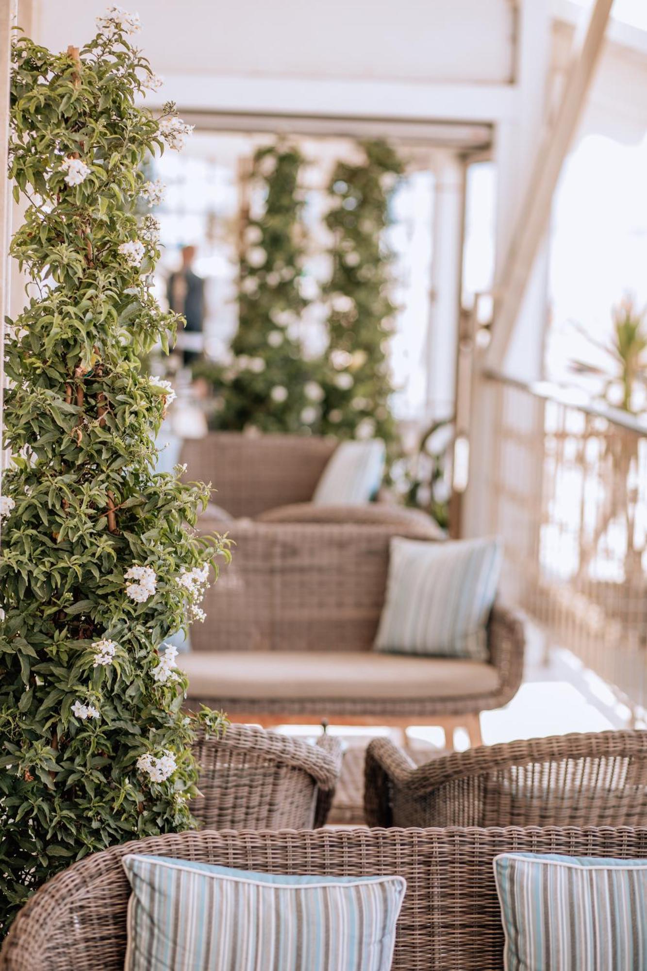 Hotel Parrini ฟอลลอนนีกา ภายนอก รูปภาพ